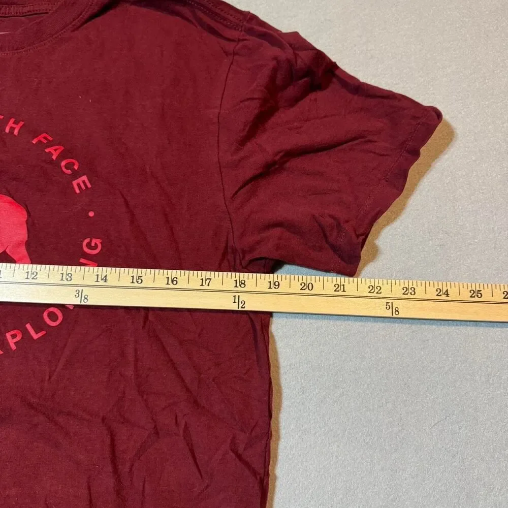 The-north-face Men's Burgundy and Red T-shirt